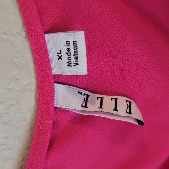 XL Pink Ruffle‎ Elle Tank - Picture 2 of 3